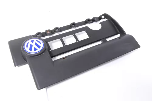 VW Bora Golf 4 Motorabdeckung 1,4 16V BCA 55kw 75PS Abdeckung Motor 036103925BN (159714)