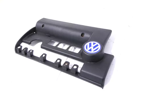 VW Bora Golf 4 Motorabdeckung 1,4 16V BCA 55kw 75PS Abdeckung Motor 036103925BN (159714)