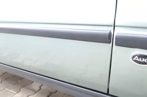 Audi 80 90 Tür vorne rechts Beifahrertür Rahmen Türblatt grün LY6N ohneAnbauteil (159841)