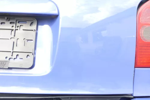 Audi A3 8L bis ca.Bj.1999 Heckklappe Kofferraumklappe Klappe hinten blau LY5M (159856)