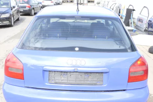 Audi A3 8L bis ca.Bj.1999 Heckklappe Kofferraumklappe Klappe hinten blau LY5M