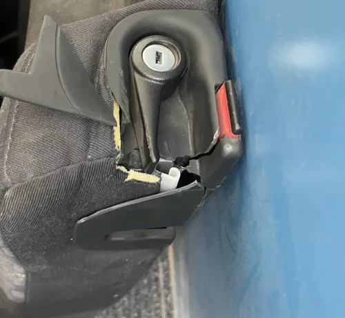 Audi A6 4B Limousine Rückbank Rücksitzbank Sitz Rücksitz 3Punkt Recaro (159926)