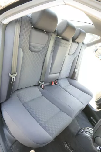 Audi A6 4B Limousine Rückbank Rücksitzbank Sitz Rücksitz 3Punkt Recaro