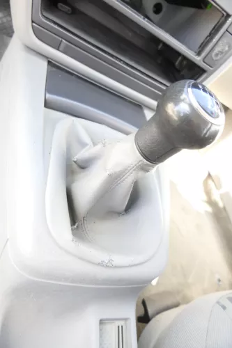 VW Passat 3B Mitteltunnel für Aschenbecher Verkleidung um Schaltknauf graau (160000)