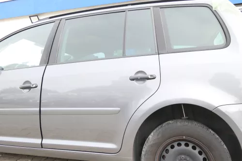 VW Touran 1T 1T3 Tür hinten links grau LD7X Cross