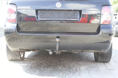 VW Passat 3BG Kombi Variant Stoßstange hinten Heckstoßstange schwarz L041