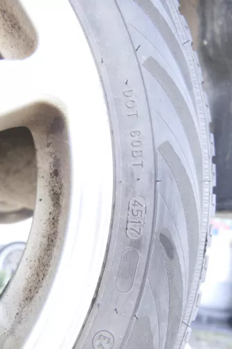 Polo 9N Ibiza Fox Alufelgen Reifen 165/70 R14 - 2x5-6mm 2x5mm KBA 42692 Winter (160256)