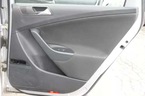 VW Passat 3C Variant Türverkleidung Verkleidung Tür hinten rechts schwarz (160266)