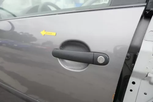 VW Golf 5 V 1K Tür vorne links Fahrertür 4/5-Türer grau LA7T un nur TÜRBLATT  (160307)