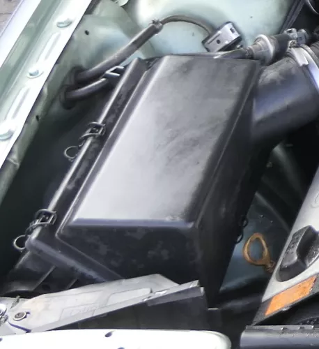 Audi 80 100 A6 Luftfilterkasten Luftfilter 078133837F 2.6 ABC Luftmengenmess