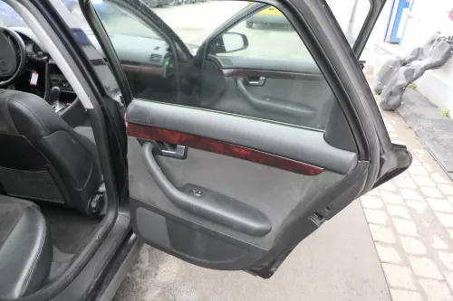 4x Audi A4 8E B6 Türverkleidung Verkleidung Tür vorne + hinten links Alcantara s (160414)