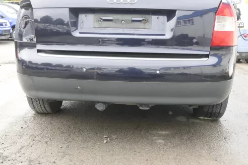 Audi A4 8E B6 Kombi Avant Stoßstange hinten mit Spoiler blau LZ5L PDC