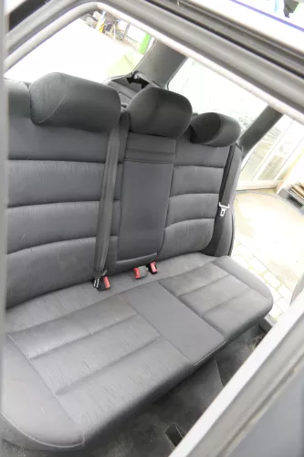 Audi A4 B5 Sitz Sitze hinten Rückbank Rücksitzbank Kombi schwarz Sitzflä