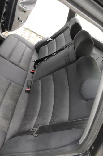 Audi A4 B5 Sitz Sitze hinten Rückbank Rücksitzbank Kombi schwarz Sitzflä (160463)