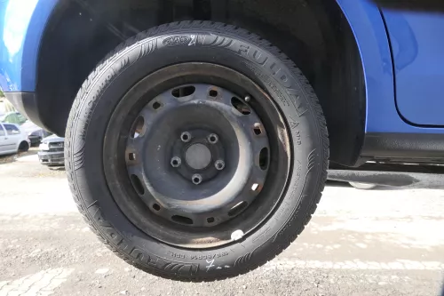 Polo 6R 9N Ibiza Felgen 185/60 R14 82H Winterreifen M+S 6jx15 ET38 Reifen 7mm (160538)