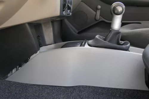 Skoda Fabia 6Y Mittelkonsole Mitteltunnel um Schaltung 6Y0863242  QZY grau (160670)