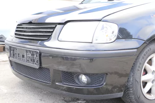 VW Polo 6N2 Stoßstange vorne Frontstoßstange Stoßfänger schwarz LC9Z +Grill (160789)