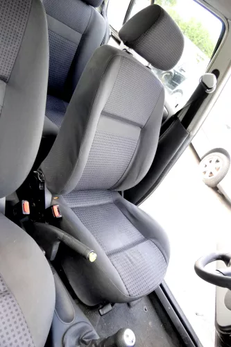 VW Polo 6N2 Seat Ibiza 6K Golf 3 Sitz vorne links Fahrersitz 4/5-Türer höhenvers (160800)