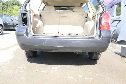 VW Passat 3BG Kombi Variant Stoßstange hinten Heckstoßstange grau LC7V