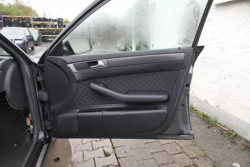 Audi A6 4B Türverkleidung Verkleidung Tür vorne hinten links rechts soul schwar (160826)
