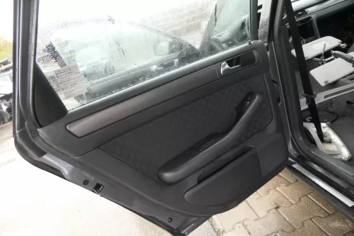 Audi A6 4B Türverkleidung Verkleidung Tür vorne hinten links rechts soul schwar (160826)