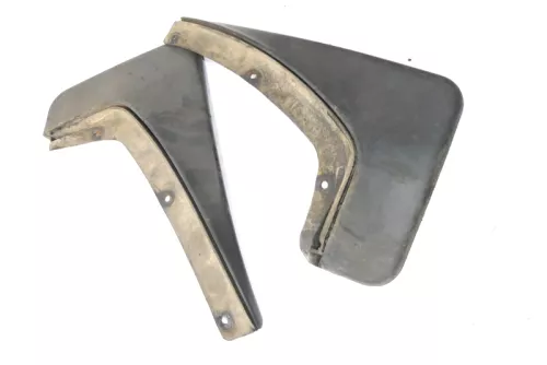 Skoda Octavia  für Kotflügel vorne rechts + links Schmutzfänger vorn 1j0821822c