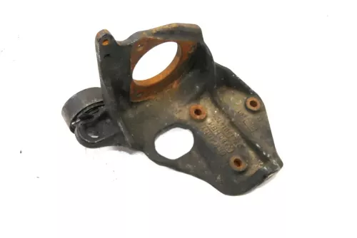 VW T4 Einspritzpumpe Halter Konsole 2,5 TDI ACV 074130147C (160985)