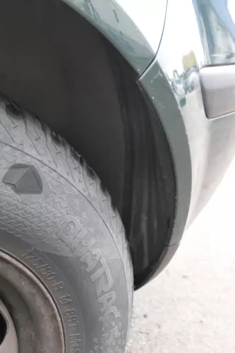 VW Golf 4 Limousine Stoßstange hinten Heckstoßstange Stoßfänger grün LC6M bright (161061)