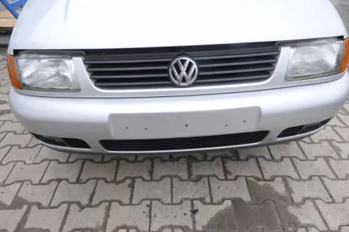 VW Polo Kombi 6K Kühlergrill Grillleiste vorne Leiste Grill VW silber LS7N Zeic