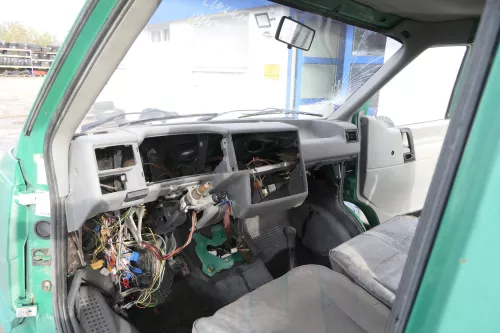 VW T4 Multivan Armaturenbrett Cockpit Amaturbrett mistral grau OHNE Anbauteile (161200)