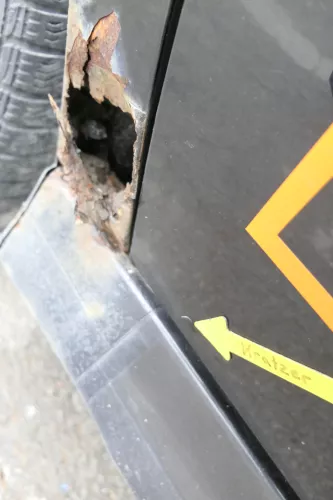 VW Polo 6N 6N2 Tür vorne links Fahrertür 2/3-Türer schwarz LC9Z blackmagic (161241)