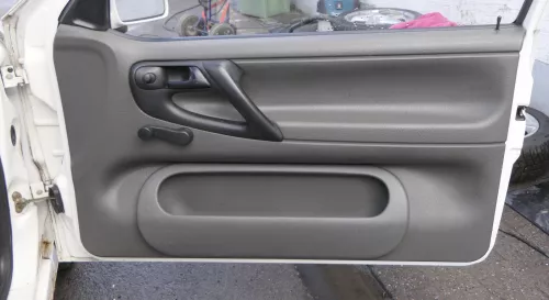 VW Polo 6N Türverkleidung Verkleidung Tür vorne rechts 2/3-Türer grau i