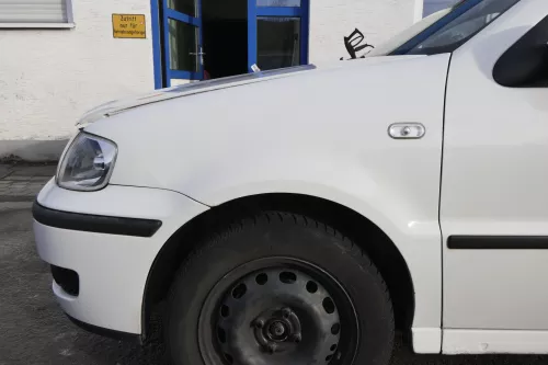 VW Polo 6N2 Kotflügel vorne links weiß LB9A (bis unterm Schweller)