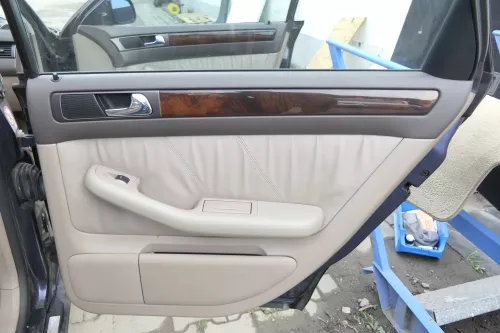 4x A6 4B Türverkleidung Verkleidung Tür vorne hinten links rechts Leder melange (161379)