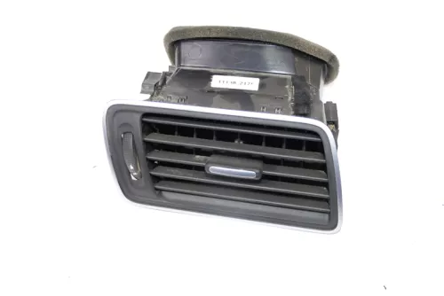 VW Passat 3C Lüftungsdüse Düse Lüftung vorne rechts 3AB839702A