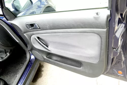 VW Passat 3B Variant Türverkleidung Verkleidung Tür vorne u hinten schwarz links (161541)