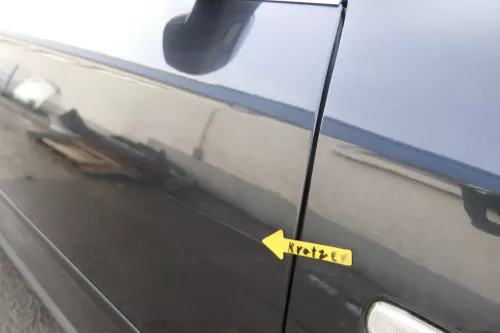 Audi A6 4B C5 Tür nur Türblatt vorne rechts Beifahrertür schwarz LZ9W (161551)