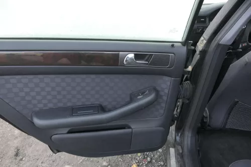 4x A6 4B Türverkleidung Verkleidung Tür vorne hinten links rechts onyx (161561)