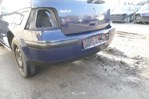 VW Golf 4 Limousine Stoßstange hinten Heckstoßstange Stoßfänger blau LA5G (161710)