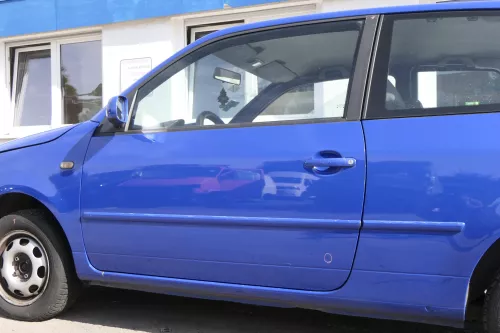 VW Lupo Seat Arosa Tür vorne links Fahrertür blau LW5Z (für elektr.Fensterhe
