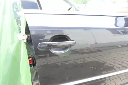 VW Passat 3B 3BG Kombi + Limo Tür vorne rechts Beifahrertür schwarz LC9Z chrom s (162014)