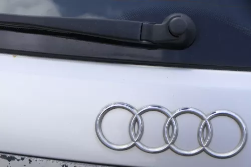 Audi A4 B5 Avant Facelift Heckklappe Klappe hinten silber LY7W Facelfit Scheibe (162130)