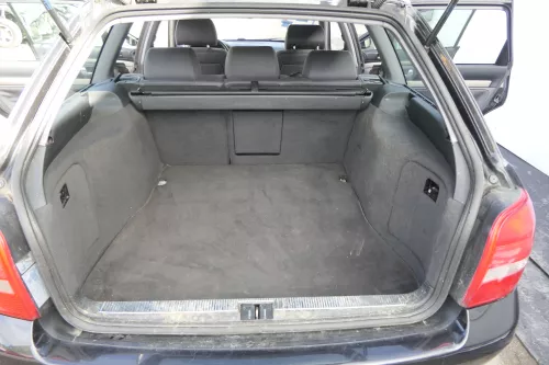 Audi A4 B5 Kombi Avant Verkleidung Teppich Kofferraum Kofferraumteppich Facelift