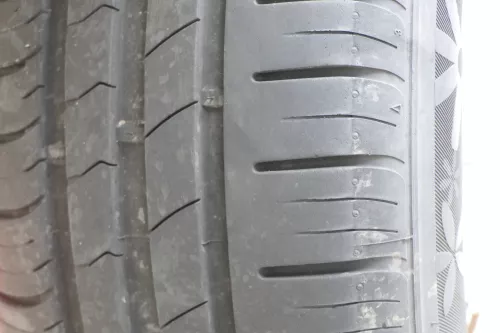 4x Audi A4 8E A6 4B Alufelgen 205/60R15 91T Sommerreifen Reifen 5-7mm 4B0601025N (162134)