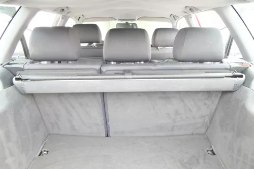 Audi A4 B5 Kombi Avant Rückbank Rücksitzbank Sitz Rücksitz 3 Punkt Gurt Kopfstüt (162144)