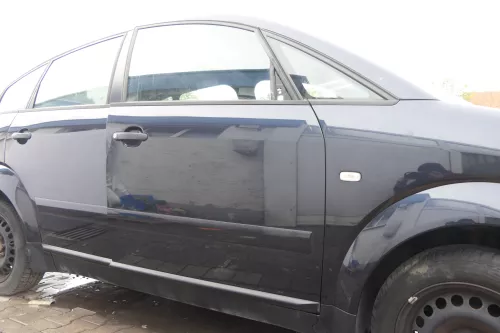 Audi A2 8Z Tür nur das Türblatt vorne rechts blau LZ5Q - ohne Anbauteile -kobalt