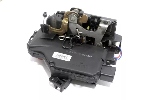 Audi A2 8Z Tür Türschloß mit Zentralverriegelung hinten links 8Z0839015D /A