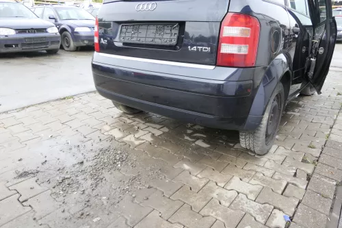 Audi A2 8Z Stoßstange hinten Heckstoßstange blau LZ5Q kobaltblau (162200)