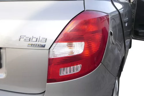Skoda Fabia 5J Schrägheck Rücklicht Rückleuchte original hinten rechts (162265)