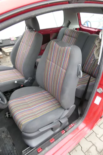 VW Fox Sitz Fahrersitz vorne links OHNEAirbag höhenverstellbar  v (162341)